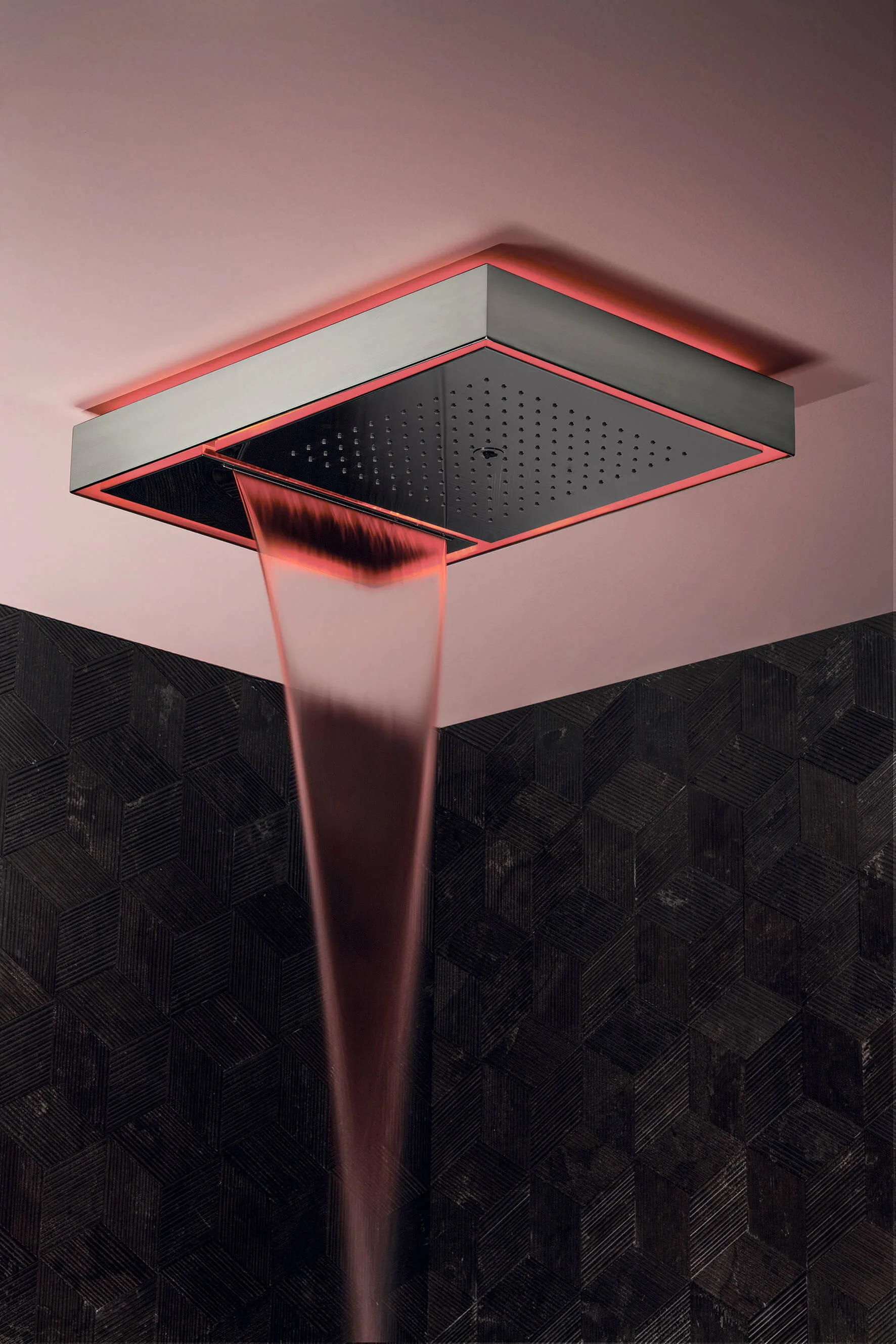 Regendusche Mod Acquadolce design Franco Sargiani Eine Kollektion von multifunktionalen Duschen, die höchsten Komfort durch vielfache Funktionen für alle Sinne bieten.