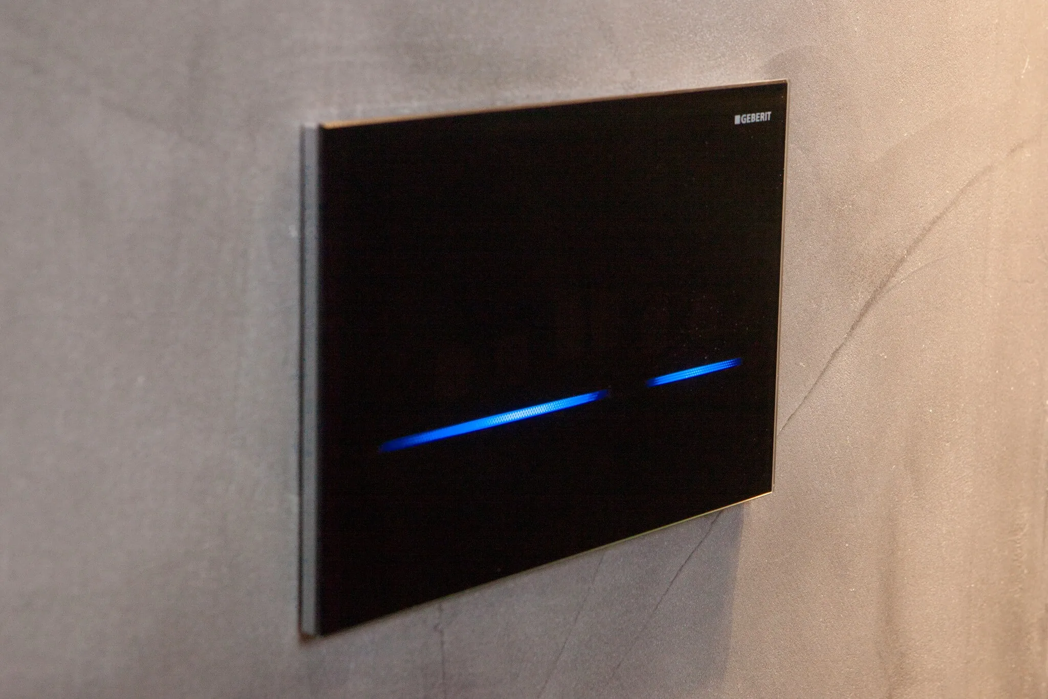 Berührungsloser Sensor für Toilette Berührungsloses Bedienelement für die Toilette im Gäste WC