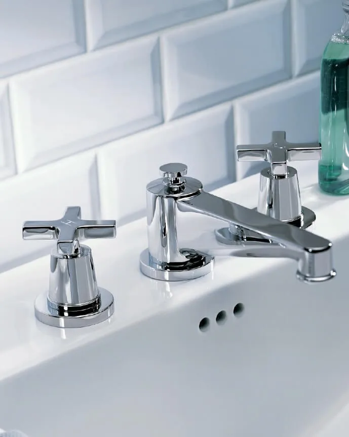 THG Paris Armaturen und hochwertiges Badezimmer-Zubehör für ihr Badezimmer Design Edler Stein, Kristallglas, Porzellan, optisches Glas, natürlicher Marmor: THG Paris wählt sorgfältig Materialien hoher Qualität zur Schaffung außergewöhnlicher Stücke. THG Paris steht für zeitlosen Luxus im privat Spa und eine außergewöhnliche Lebensart.