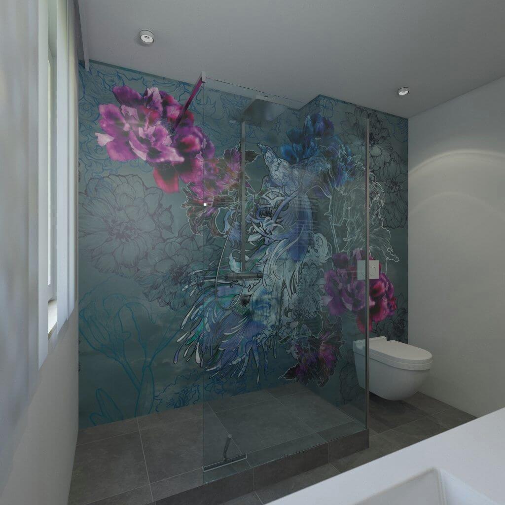 Bodenebene Dusche samt Glasabtrennung mit floral gemusterter Wall and Deco Tapete