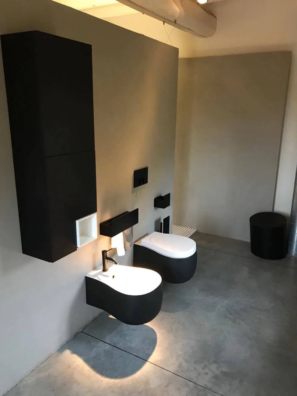 Bad Designprodukte,agape - Design Badobjekte,agape bad,Italienisch puristisches Design,AGAPE Produkte,Agape Architektur,Agape Kollektionen,Agape Badambiente aus Italien,agape badewanne preis,privat Spa,agape badmöbel,agape waschbecken,agape spoon,agape outlet,agape italien,spa wellness konzepte,wellness & spa design