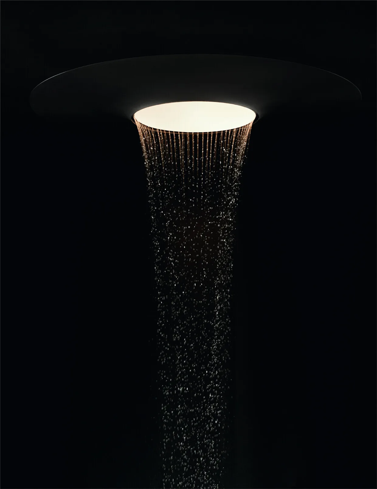 Dornbracht präsentiert Aquamoon – ein multisensorisches Wassererlebnis Creative Direction: Mike Meiré Produktdesign: Michael Neumayr Copyrights: Dornbracht Fotograf: Markus Jans