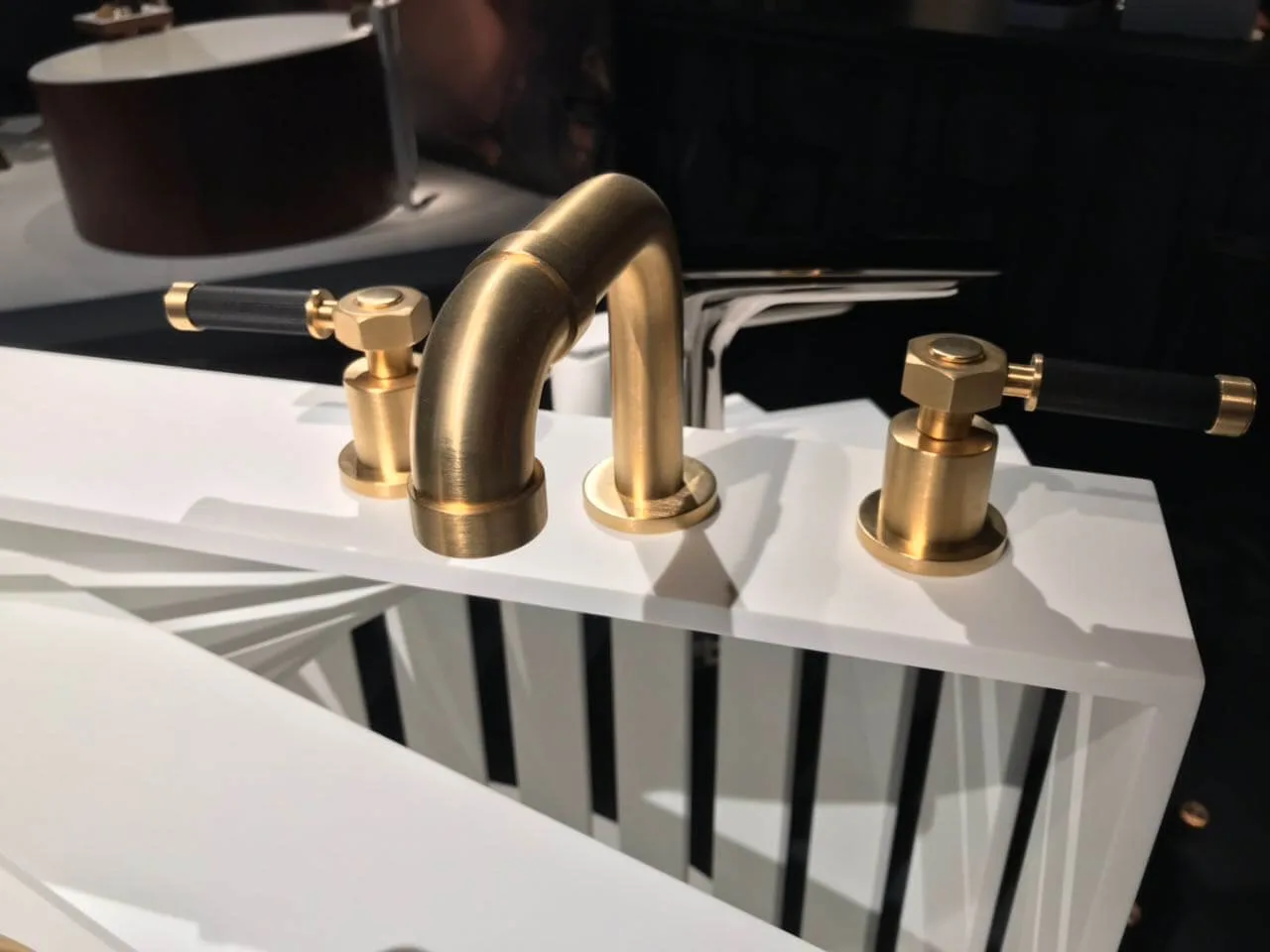 Contemporary Bathroom Designs, Graff Armaturen,Graff Badezimmer, Graff Dusche, Aqua-Sense Dusch-Kollektionen, Produkte GRAFF, Waschtischarmatur Graff , Graff sento, Graff luna, Graff ametis