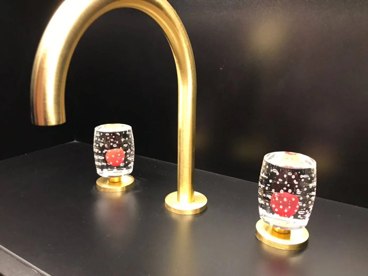 Contemporary Bathroom Designs, Graff Armaturen,Graff Badezimmer, Graff Dusche, Aqua-Sense Dusch-Kollektionen, Produkte GRAFF, Waschtischarmatur Graff , Graff sento, Graff luna, Graff ametis