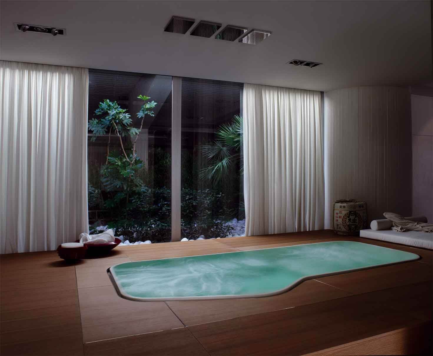 Spa Design mit großem Indoor Pool