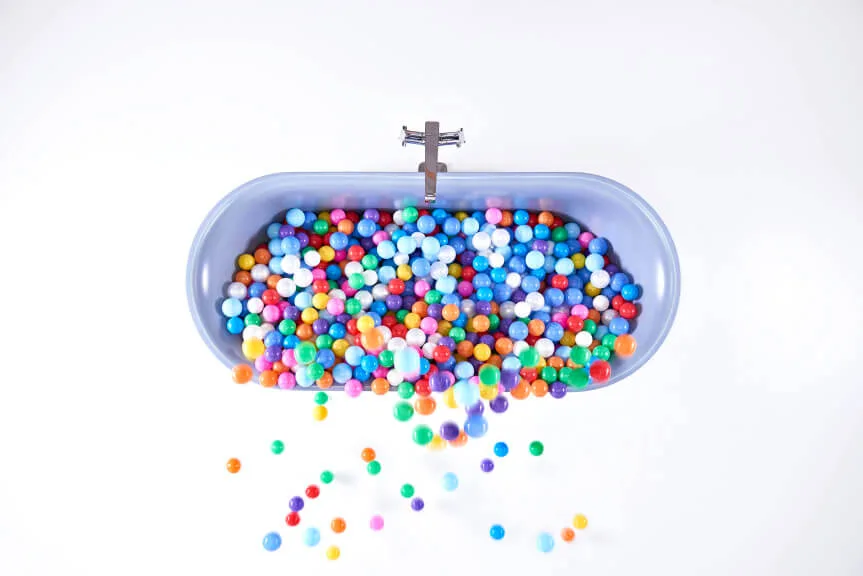 Das von der Messe Frankfurt und der Vereinigung Deutsche Sanitärwirtschaft (VDS) veranstaltete Trendforum Pop up my Bathroom auf der ISH 2019 zeigt mit der Inszenierung „Colour Selection“, welche Möglichkeiten sich mit den aktuellen Farbtrends im Interior Design für den Sanitärbereich eröffnen.