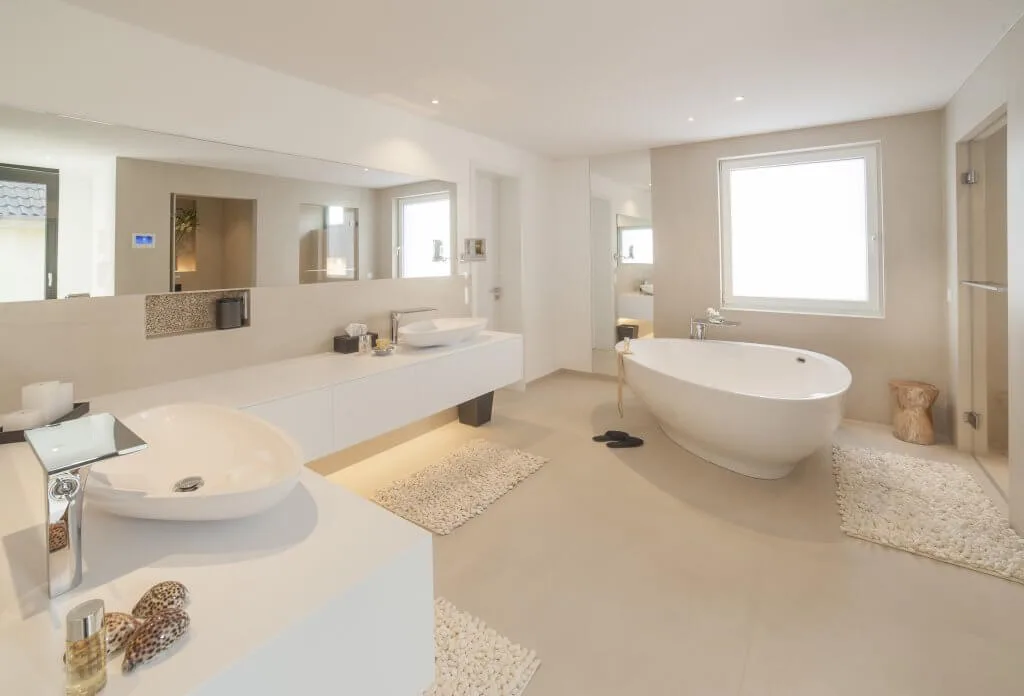 Loftbad mit freistehender Wanne. Wellnessbad im Loft, Design by Torsten Müller