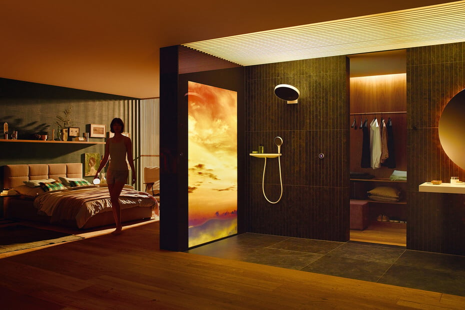 Großes Badezimmer en suite mit Dusche von Hansgrohe