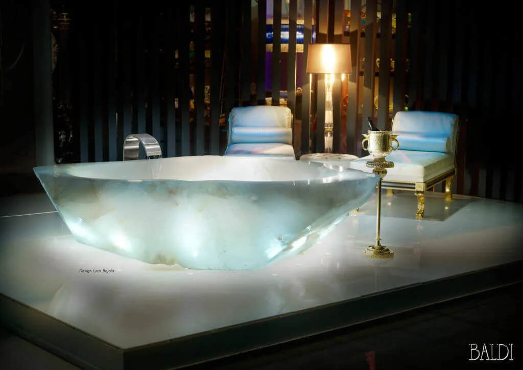 Die Badewanne für 1 Millonen Euro gesehen vom Designer Torsten Müller