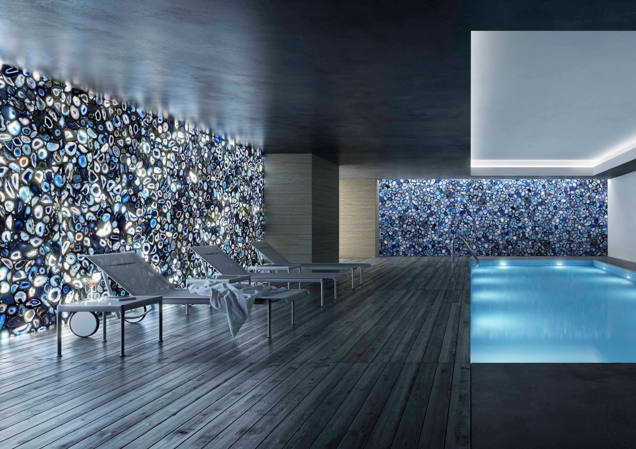 Luxuriöser Indoor-Spa mit Antolini Precioustone Blue Agate Natursteinwand