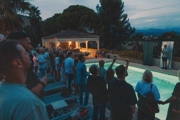 Abendveranstaltung der baqua Convention 2025 in Palma de Mallorca – Networking und Pool-Event auf zwei exklusiven Fincas.