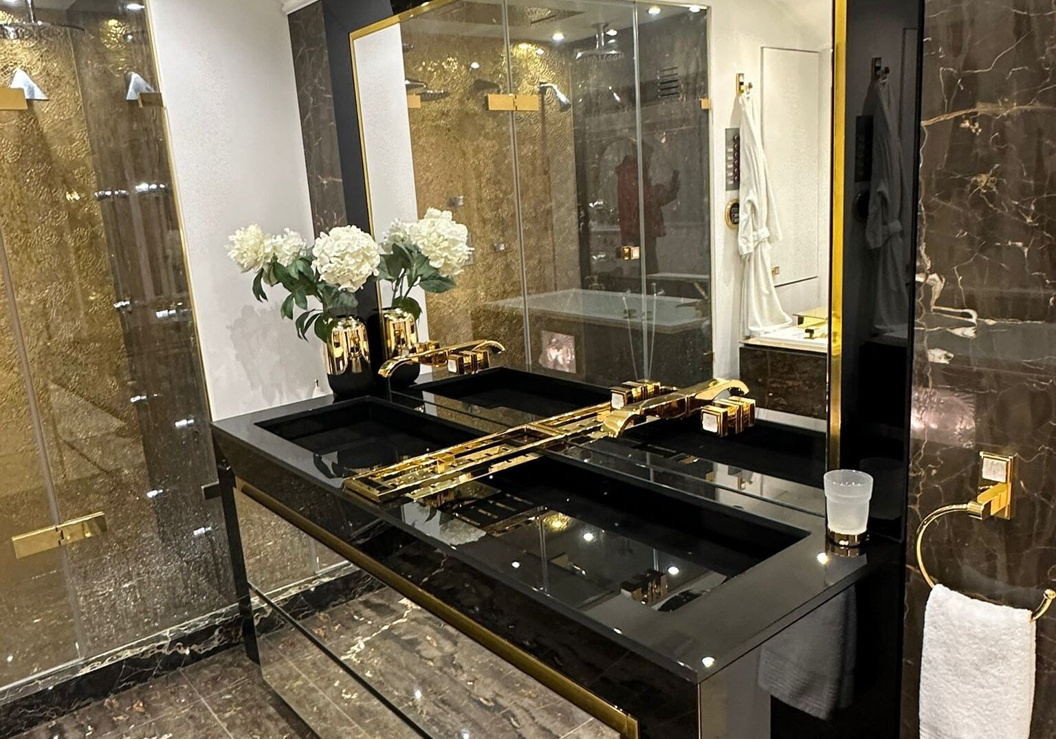 Hochwertiges Bad-Design mit THG Paris: Luxus trifft Handwerkskunst